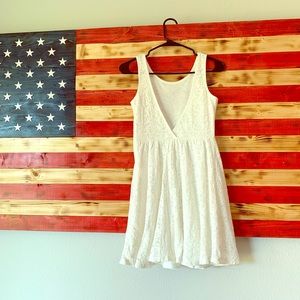 White/cream Monteau ad small lace overlay dress